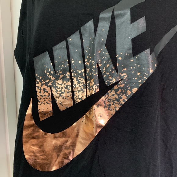 Nike Workout T-Shirt (Copper Accents) - Picture 3 of 5